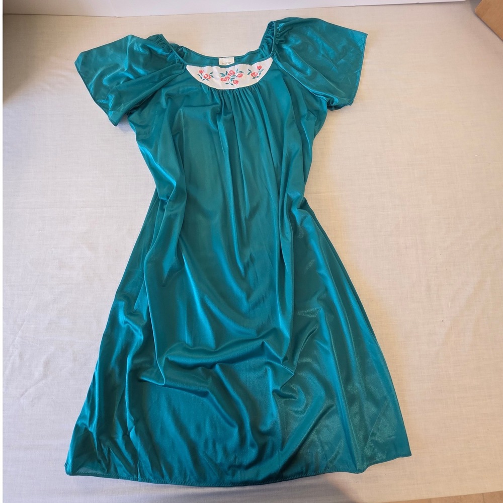 Milco Nightgown Vintage Floral Embroidered Shimmer Teal Large Lounge Dress 70s